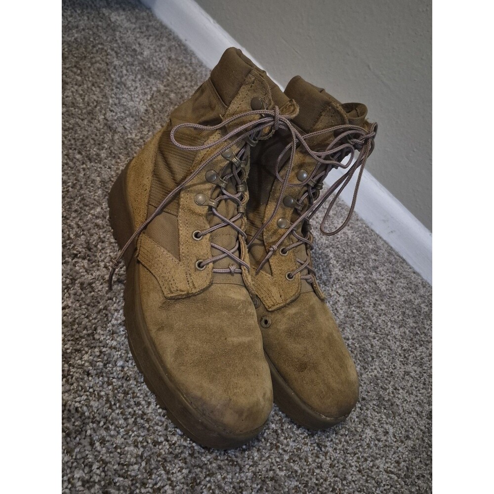 Army Hot Weather Coyote Combat Boots Size 9R Vibram Sole Suede  SPM1C1-1017